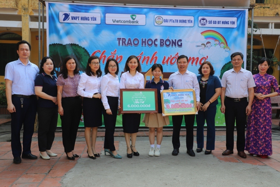 Vietcombank Hưng Yên đồng hành cùng chương trình “Chắp cánh ước mơ” 
