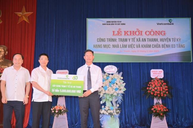 Vietcombank Hải Dương tham dự lễ khởi công xây dựng công trình Trạm y tế xã An Thanh