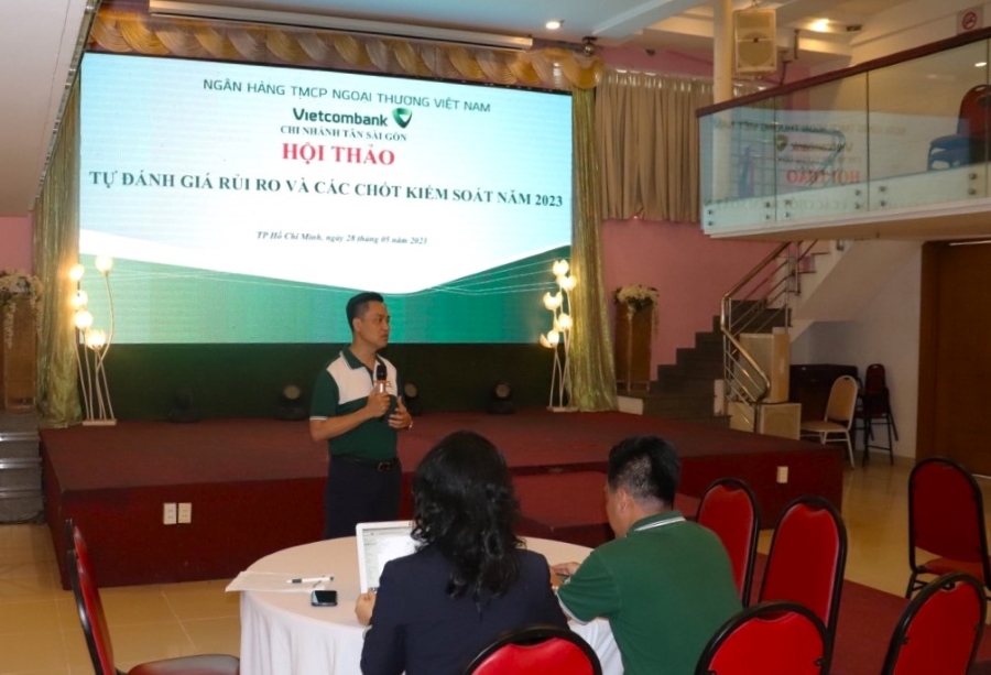 Vietcombank Tân Sài Gòn tổ chức hội thảo tự đánh giá rủi ro và các chốt kiểm soát năm 2023 