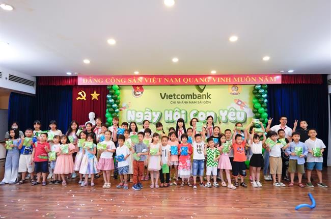Vietcombank Nam Sài Gòn tổ chức chương trình “Ngày hội con yêu” năm 2023