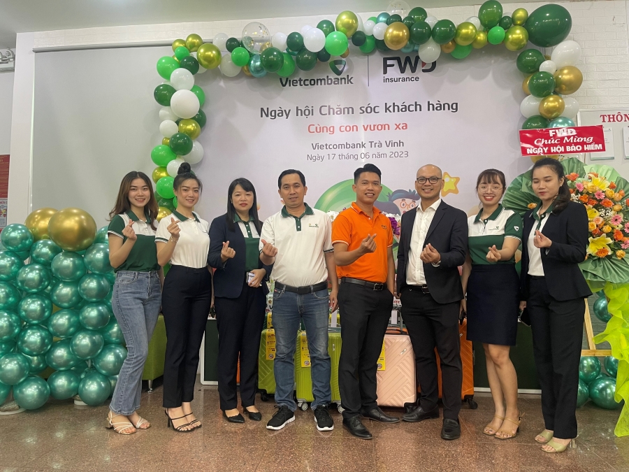 Vietcombank Trà Vinh tổ chức ngày hội chăm sóc khách hàng