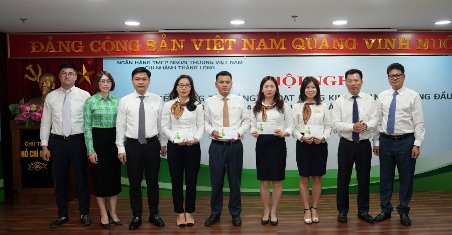Vietcombank Thăng Long tổ chức hội nghị sơ kết công tác Đảng, hoạt động kinh doanh 6 tháng đầu năm và triển khai nhiệm vụ 6 tháng cuối năm 2023