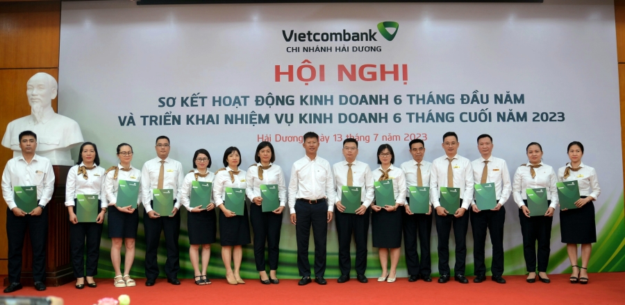 Vietcombank Hải Dương tổ chức hội nghị sơ kết hoạt động kinh doanh 6 tháng đầu năm và triển khai nhiệm vụ 6 tháng cuối năm 2023 