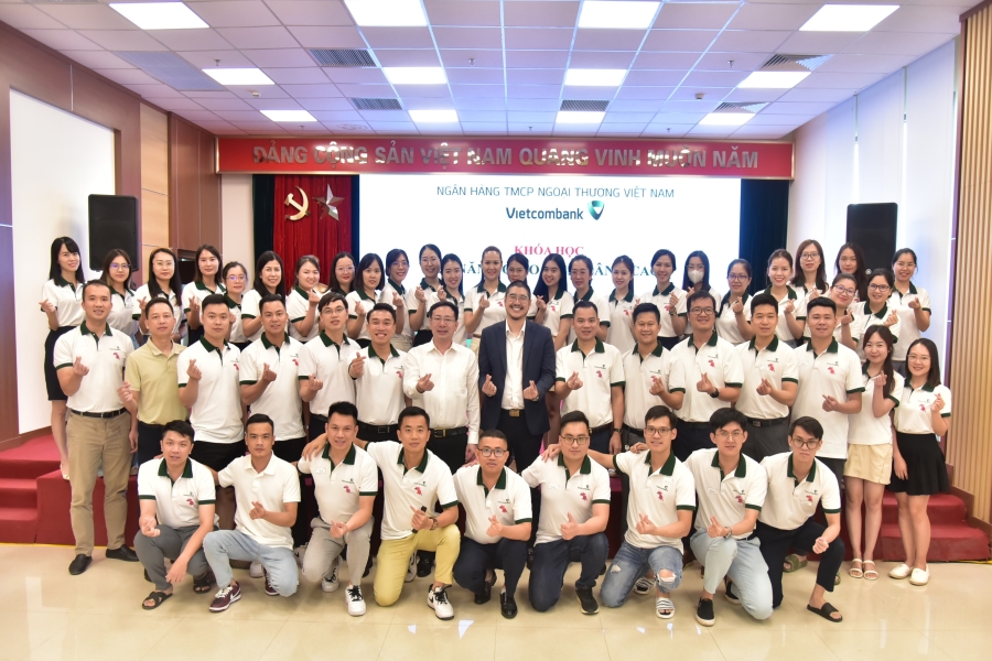 Vietcombank Lạng Sơn tổ chức khóa đào tạo kỹ năng giao tiếp