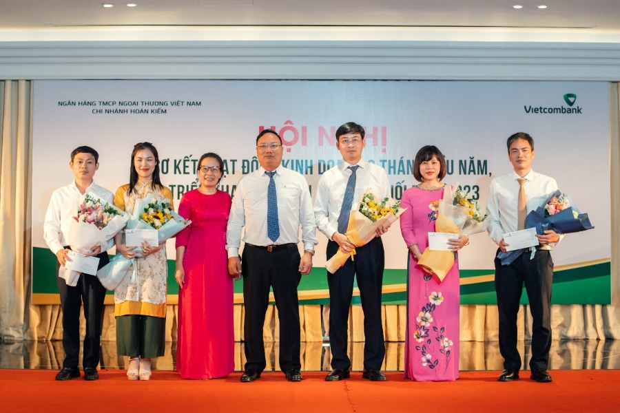 Vietcombank Hoàn Kiếm tổ chức Hội nghị sơ kết hoạt động kinh doanh 6 tháng đầu năm và triển khai nhiệm vụ 6 tháng cuối năm 2023