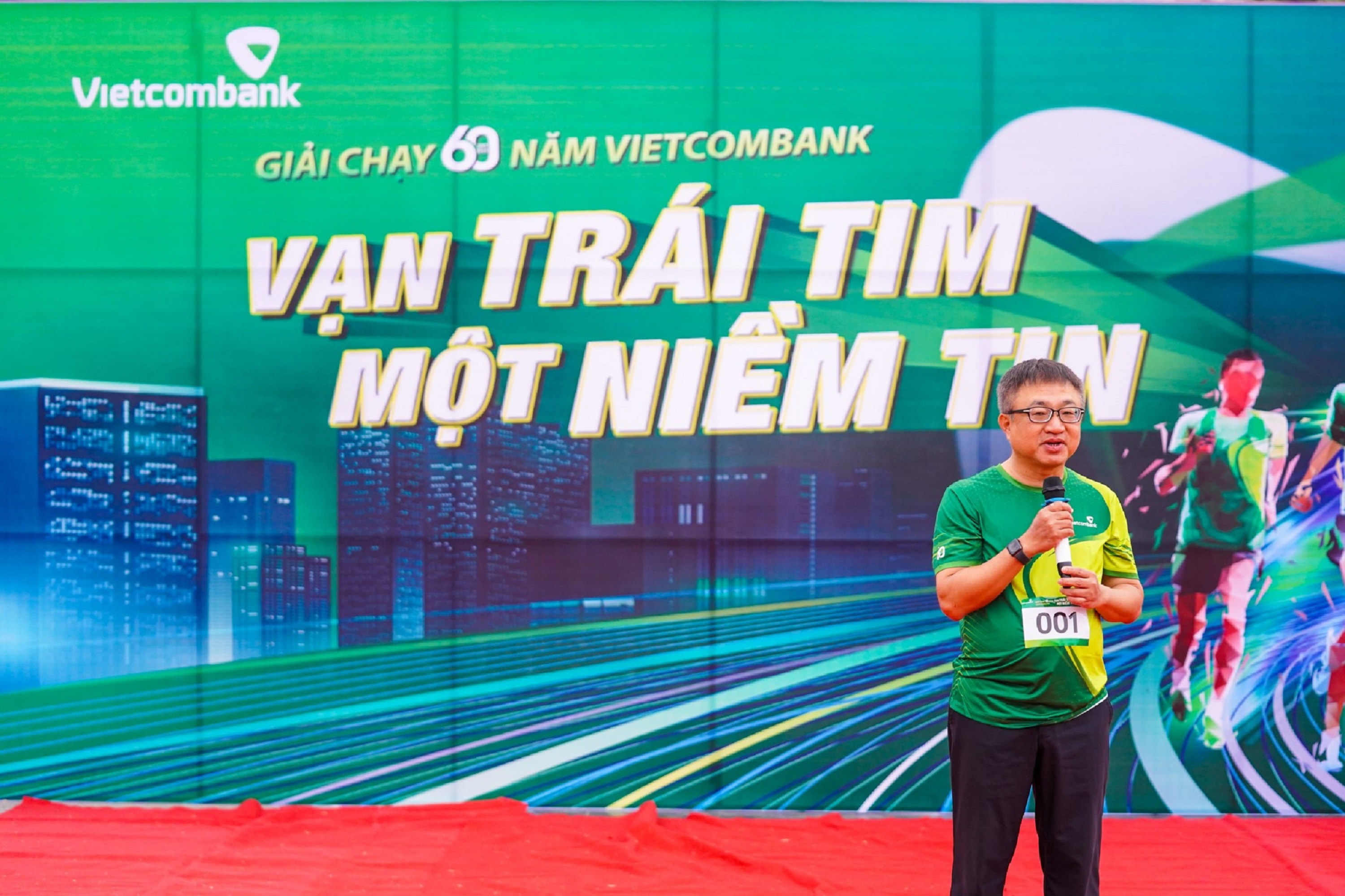 Vietcombank Bắc Giang tổ chức giải chạy “Vạn trái tim - Một niêm tin”
