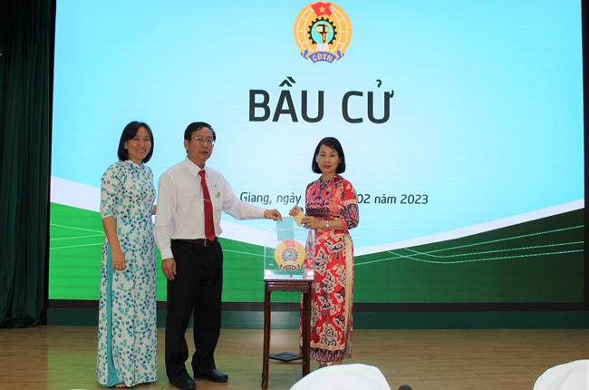 Vietcombank Kiên Giang tổ chức thành công Đại hội Công đoàn cơ sở, hội nghị triển khai nhiệm vụ kinh doanh năm 2023