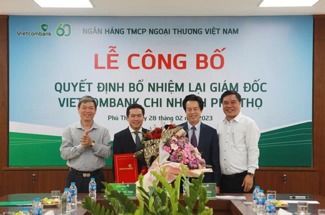 Vietcombank công bố quyết định bổ nhiệm lại Giám đốc chi nhánh Phú Thọ