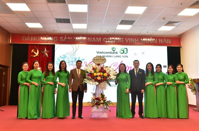 Vietcombank Lạng Sơn tổ chức hội nghị Người lao động năm 2023