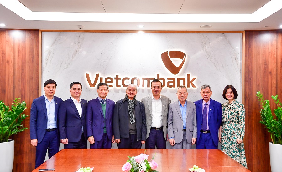 Ban lãnh đạo Vietcombank gặp mặt cán bộ hưu trí tại Hà Nội nhân dịp Xuân Quý Mão 2023