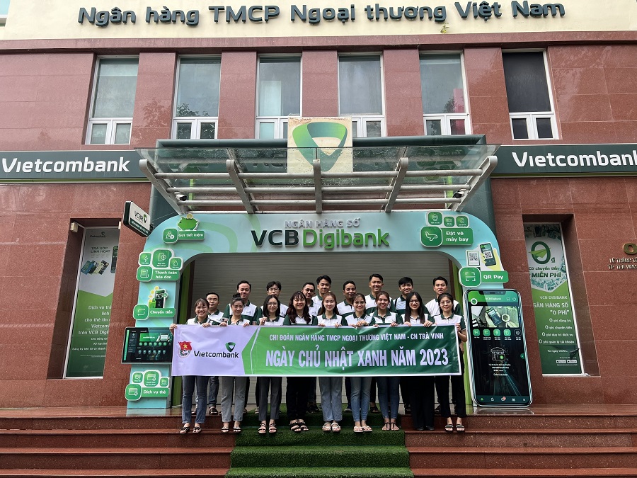 Chi đoàn Vietcombank Trà Vinh tổ chức phong trào nggày chủ nhật Xanh chào Xuân Quý Mão 2023