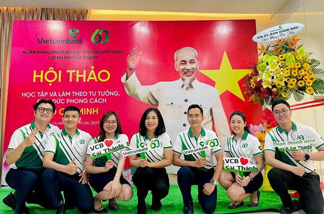 Vietcombank Sài Thành tổ chức hội thảo “Học tập và làm theo tư tưởng, đạo đức, phong cách Hồ Chí Minh”