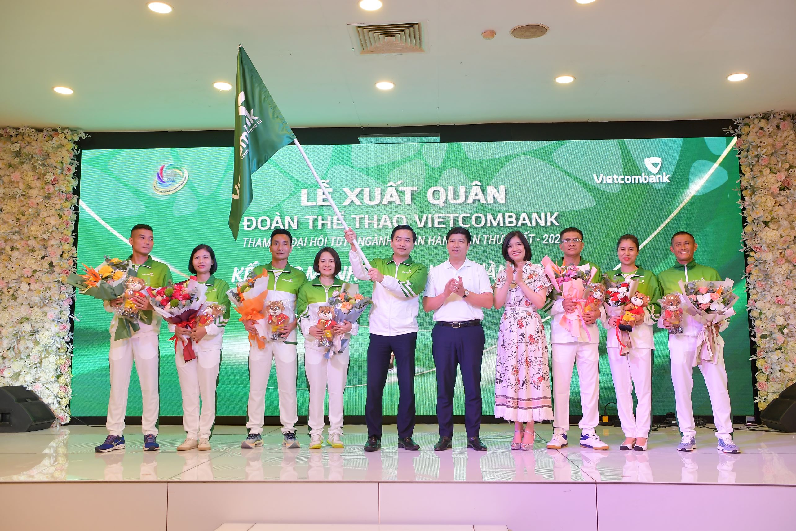 Công đoàn Vietcombank tổ chức lễ xuất quân Đoàn thể thao tham gia Đại hội thể dục thể thao ngành ngân hàng lần thứ nhất