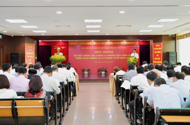 Đảng bộ Vietcombank tổ chức Hội nghị sơ kết công tác Đảng 6 tháng đầu năm 2018 và triển khai nhiệm vụ 6 tháng cuối năm 2018