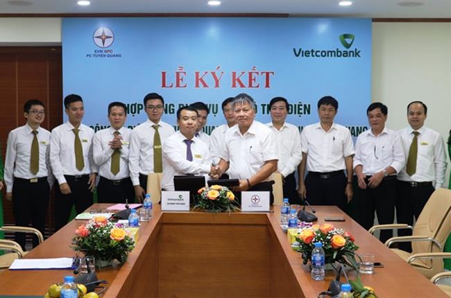 Vietcombank Tuyên Quang ký thỏa thuận hợp tác thu tiền điện với Công ty Điện lực Tuyên Quang