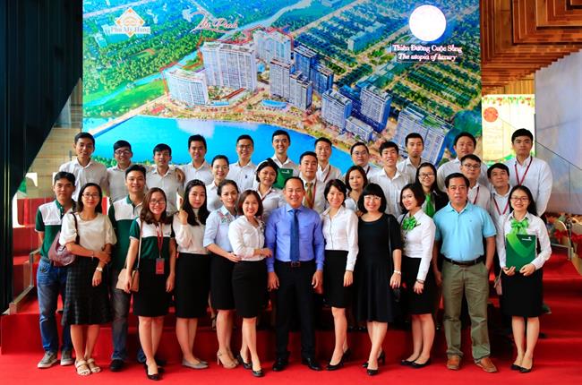 Vietcombank Nam Sài Gòn đồng hành bán hàng cùng công ty TNHH Phát triển Phú Mỹ Hưng