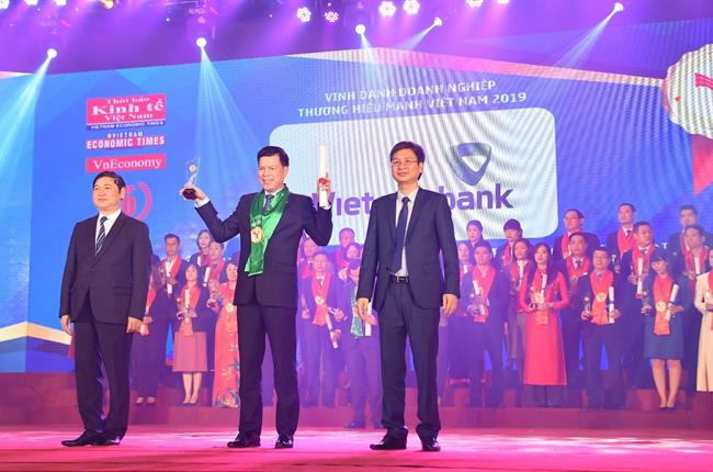 Vietcombank được vinh danh trong Top 10 Thương hiệu mạnh Việt Nam năm 2019