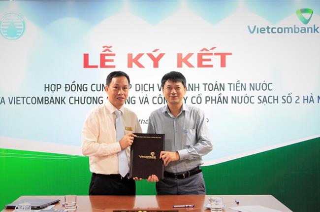 Lễ ký kết “Hợp đồng cung cấp dịch vụ thanh toán tiền nước” giữa Vietcombank Chương Dương và Công ty CP Nước sạch số 2 Hà Nội