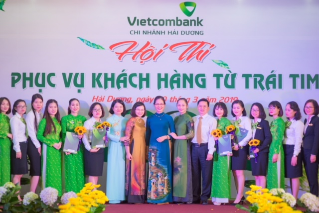 Vietcombank Hải Dương tổ chức Hội thi “Phục vụ khách hàng từ Trái tim”