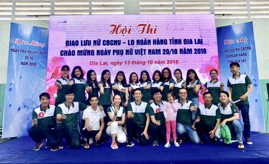 Đội hình Vietcombank chi nhánh Bắc Gia Lai tham gia Hội thi giao lưu kỷ niệm ngày 20/10/2018.