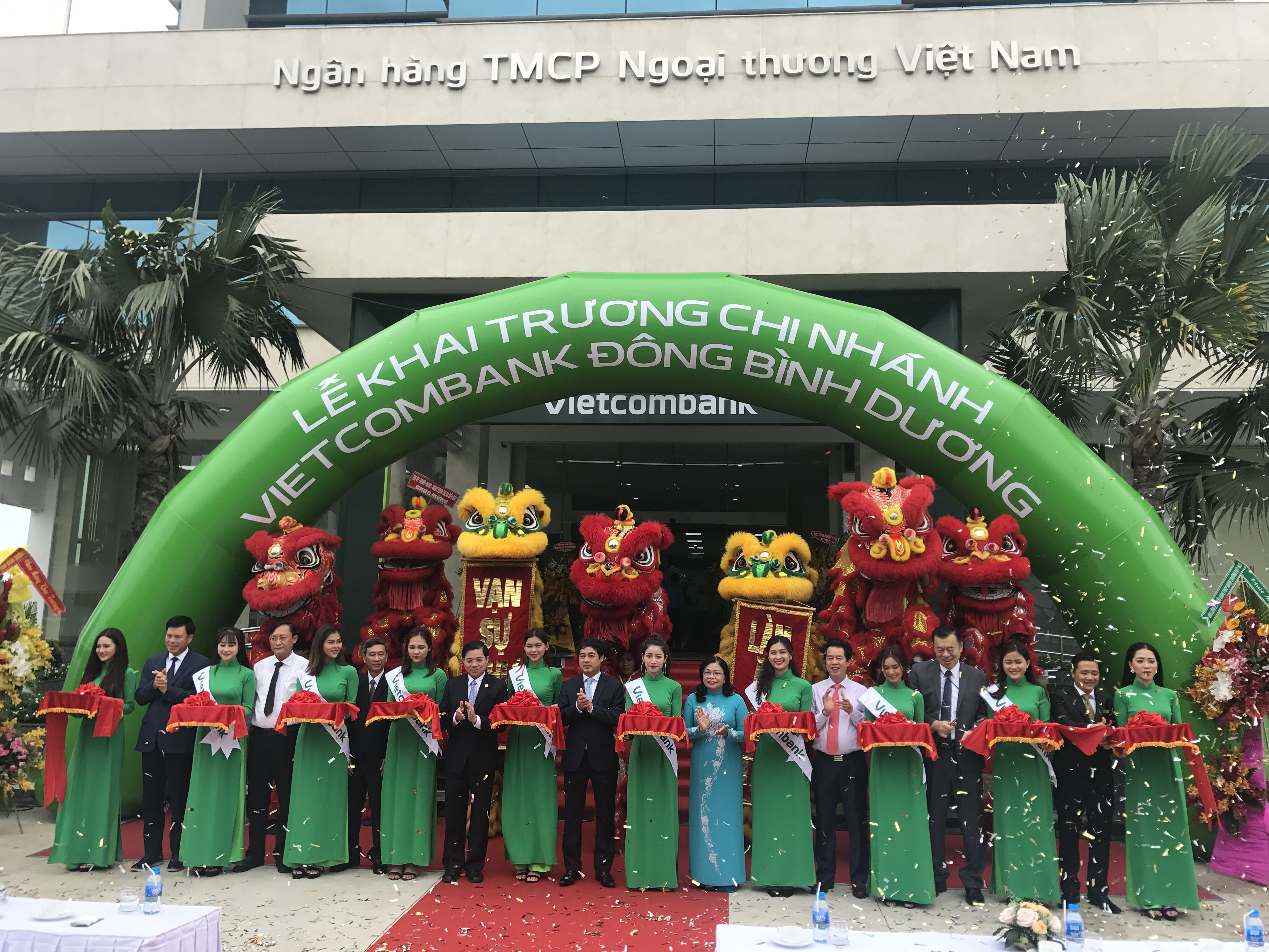 Vietcombank khai trương hoạt động Chi nhánh Đông Bình Dương